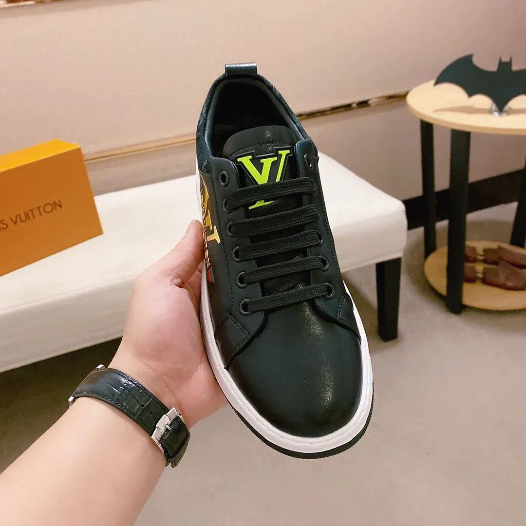 New fashionable casual sports shoes