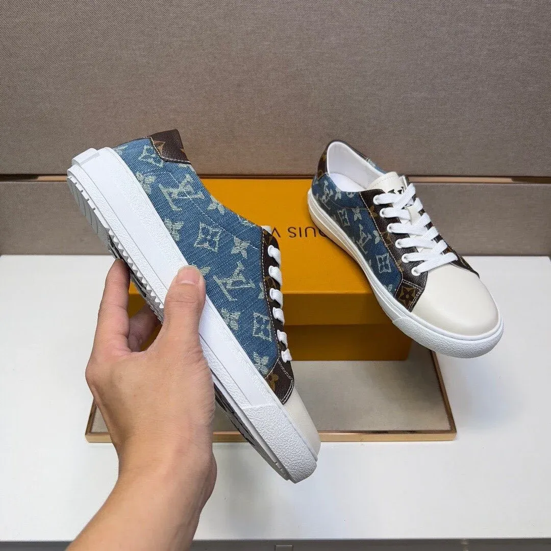 New fashion and versatile sports sneakers