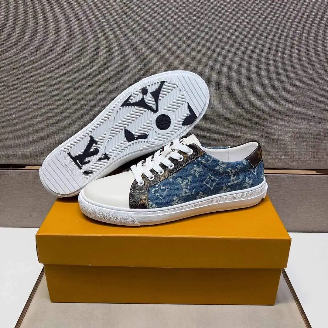 New fashion and versatile sports sneakers