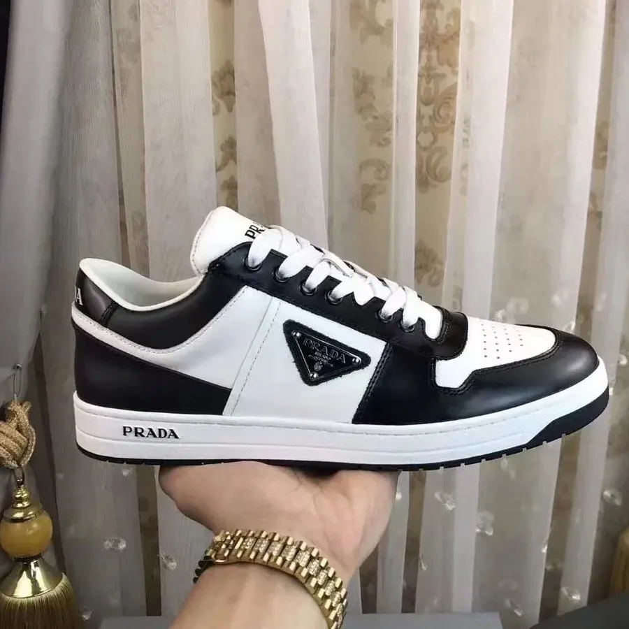 High quality fashionable and versatile casual sports sneakers