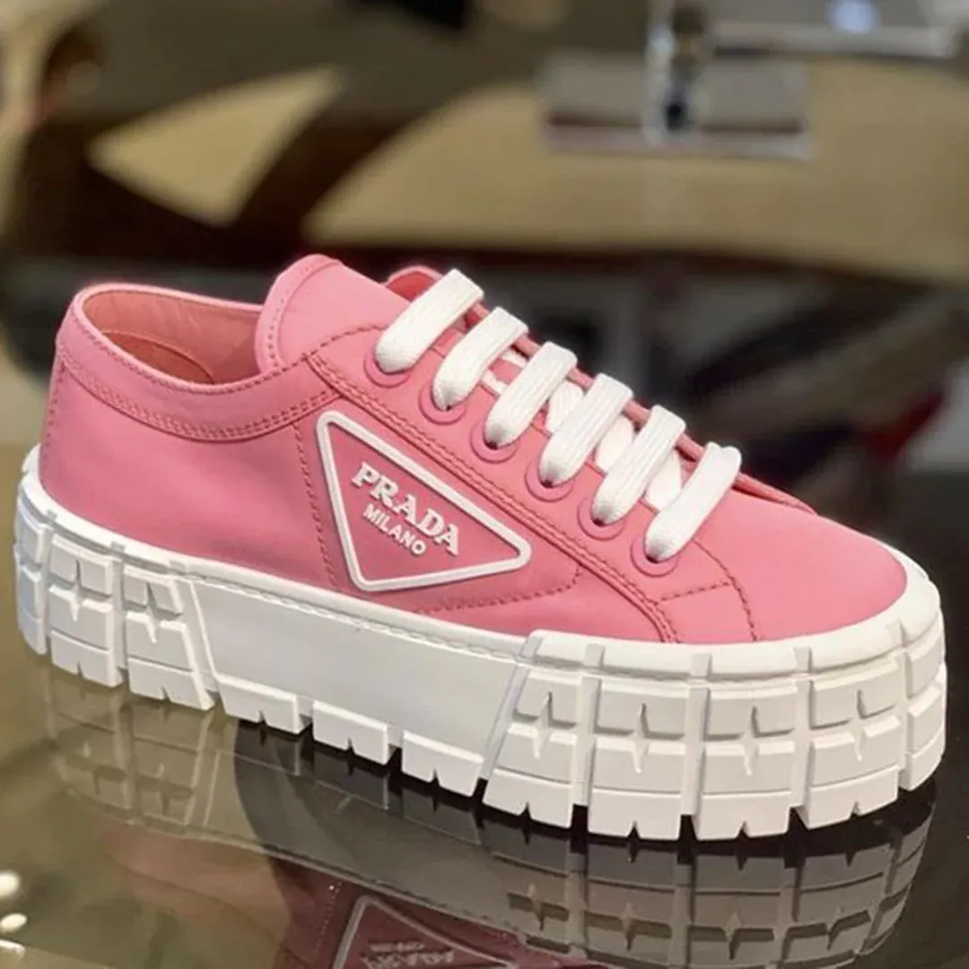 New fashionable and versatile thick-soled sneakers