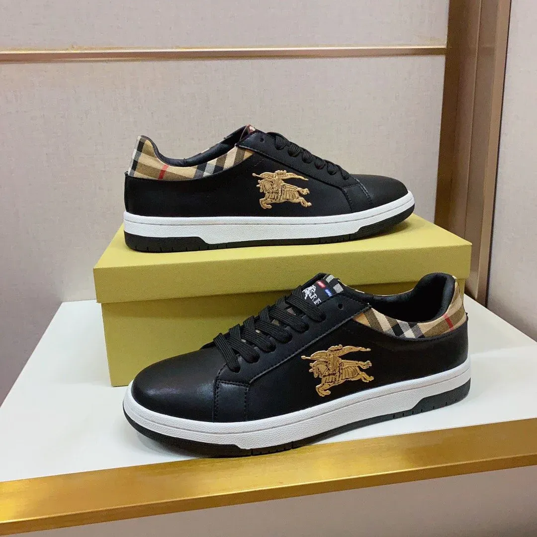 New fashionable casual sports shoes