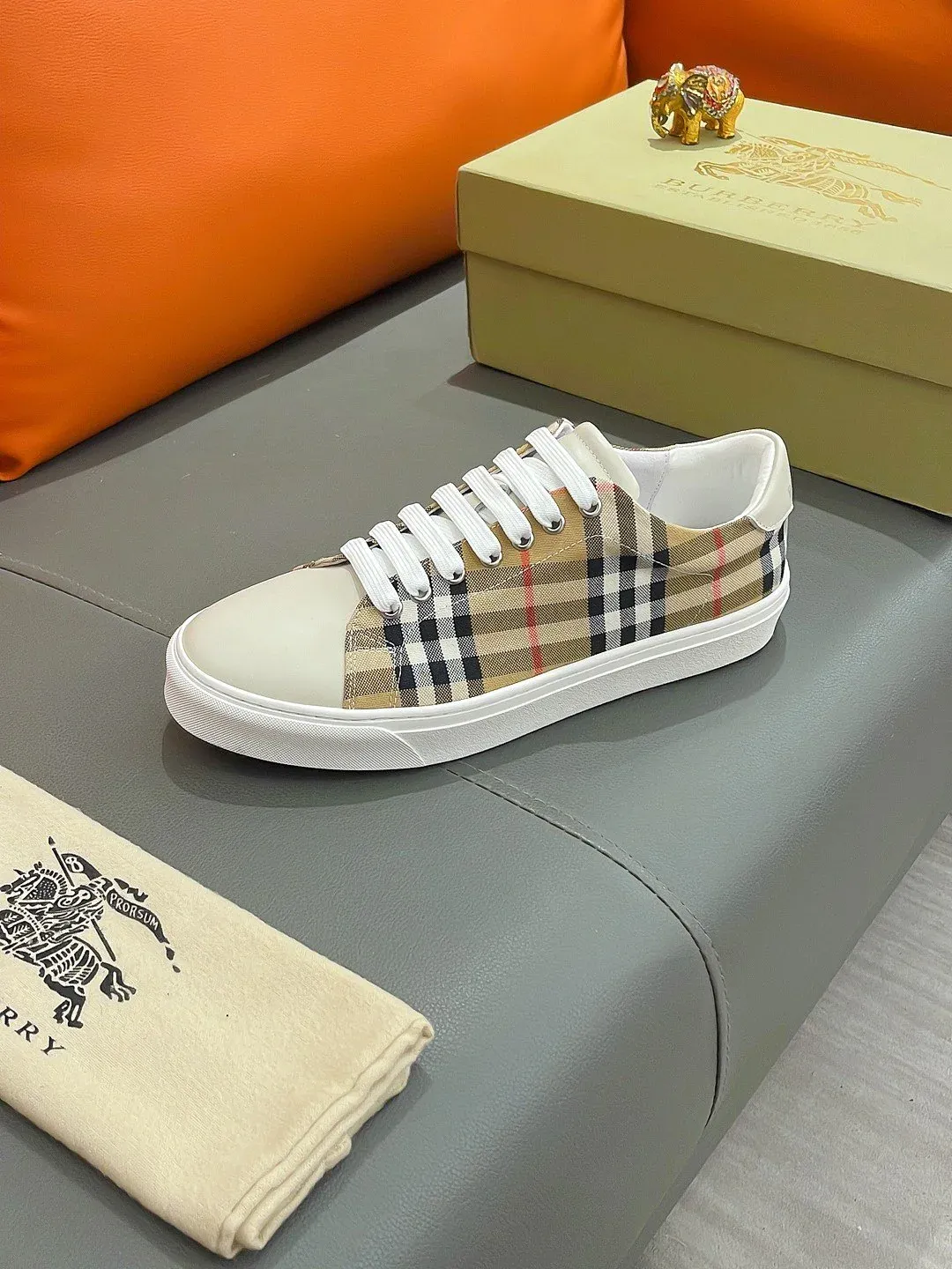 Trendy Classic Comfortable Sneakers