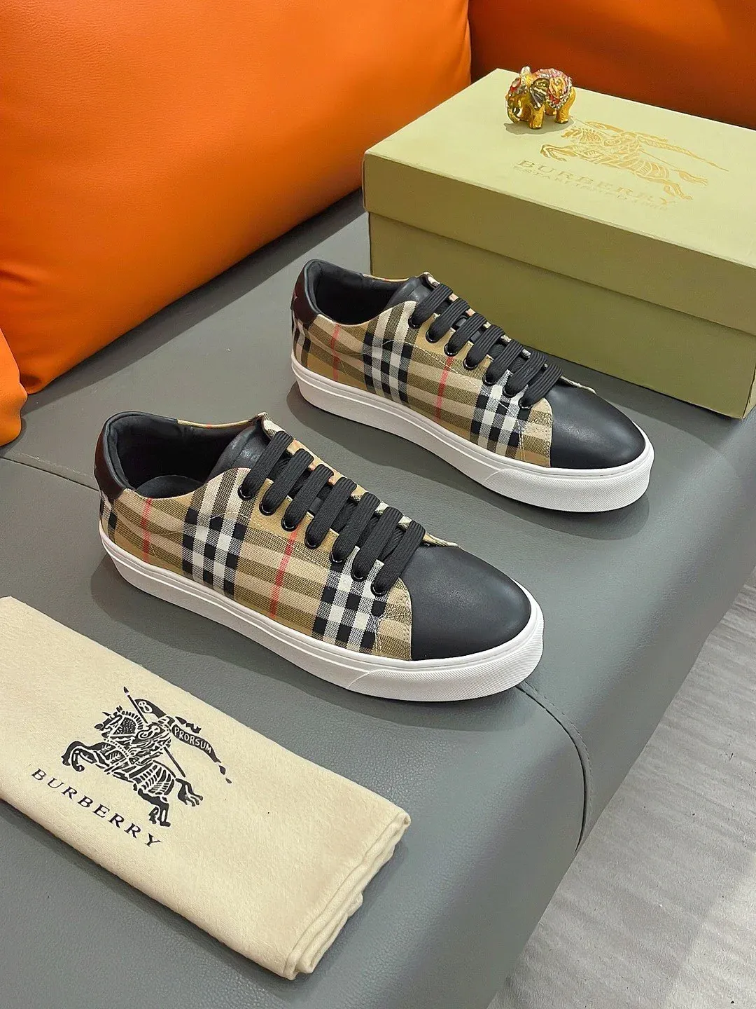 Trendy Classic Comfortable Sneakers