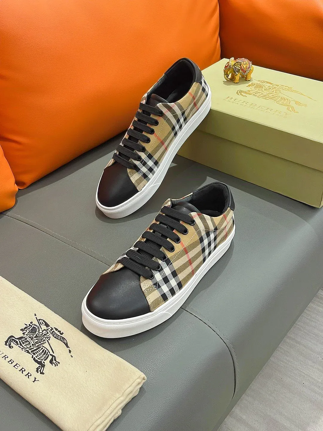 Trendy Classic Comfortable Sneakers