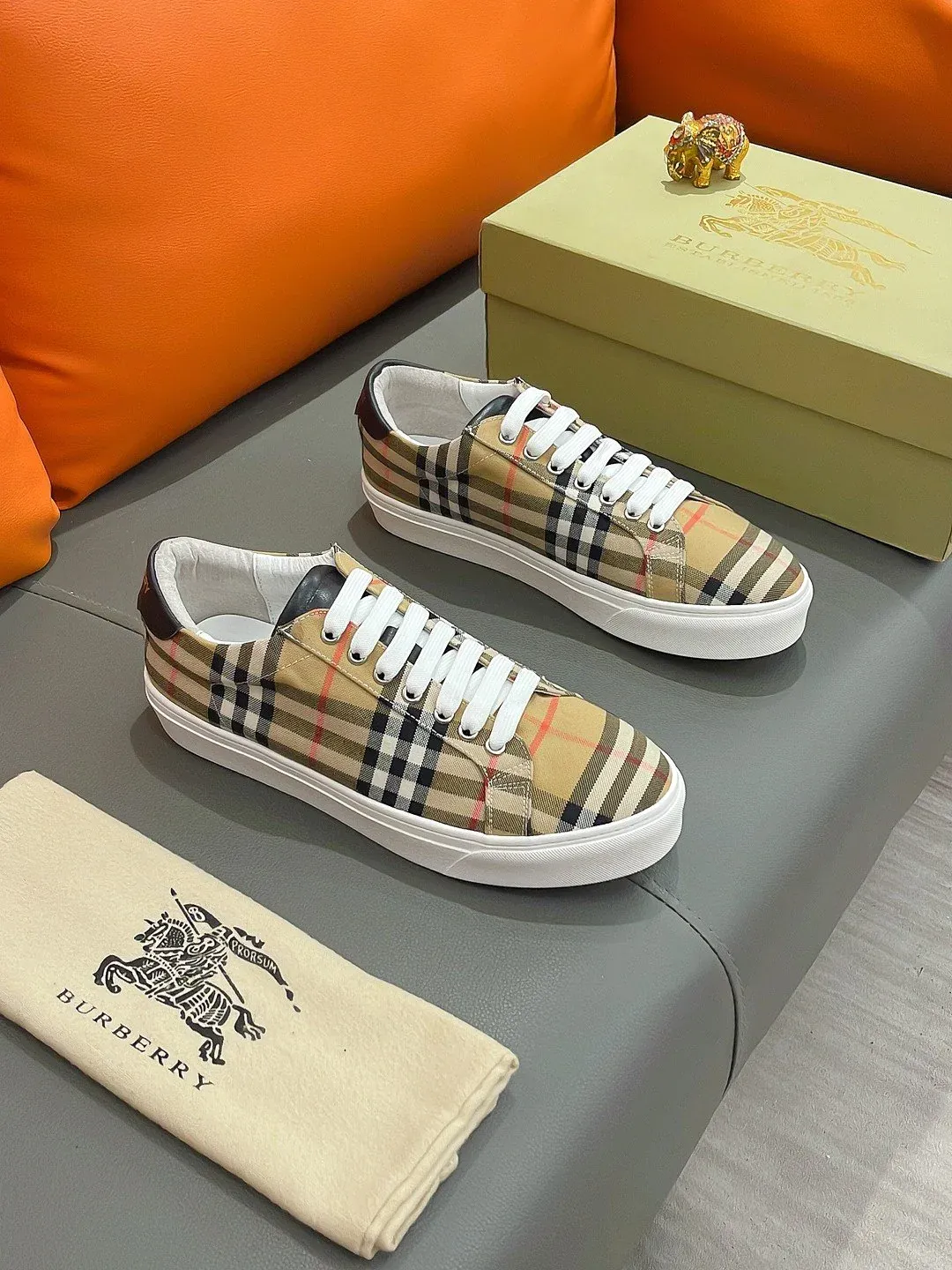 Trendy Classic Comfortable Sneakers