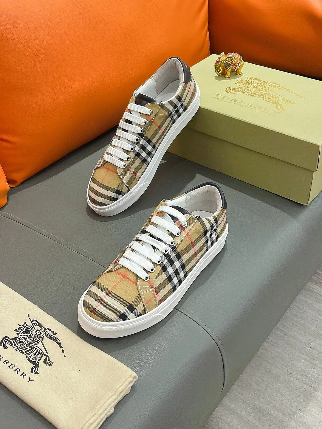 Trendy Classic Comfortable Sneakers