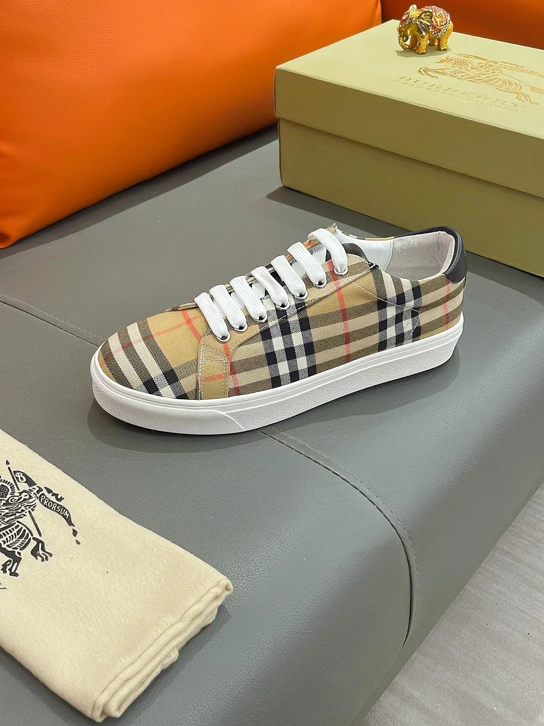 Trendy Classic Comfortable Sneakers