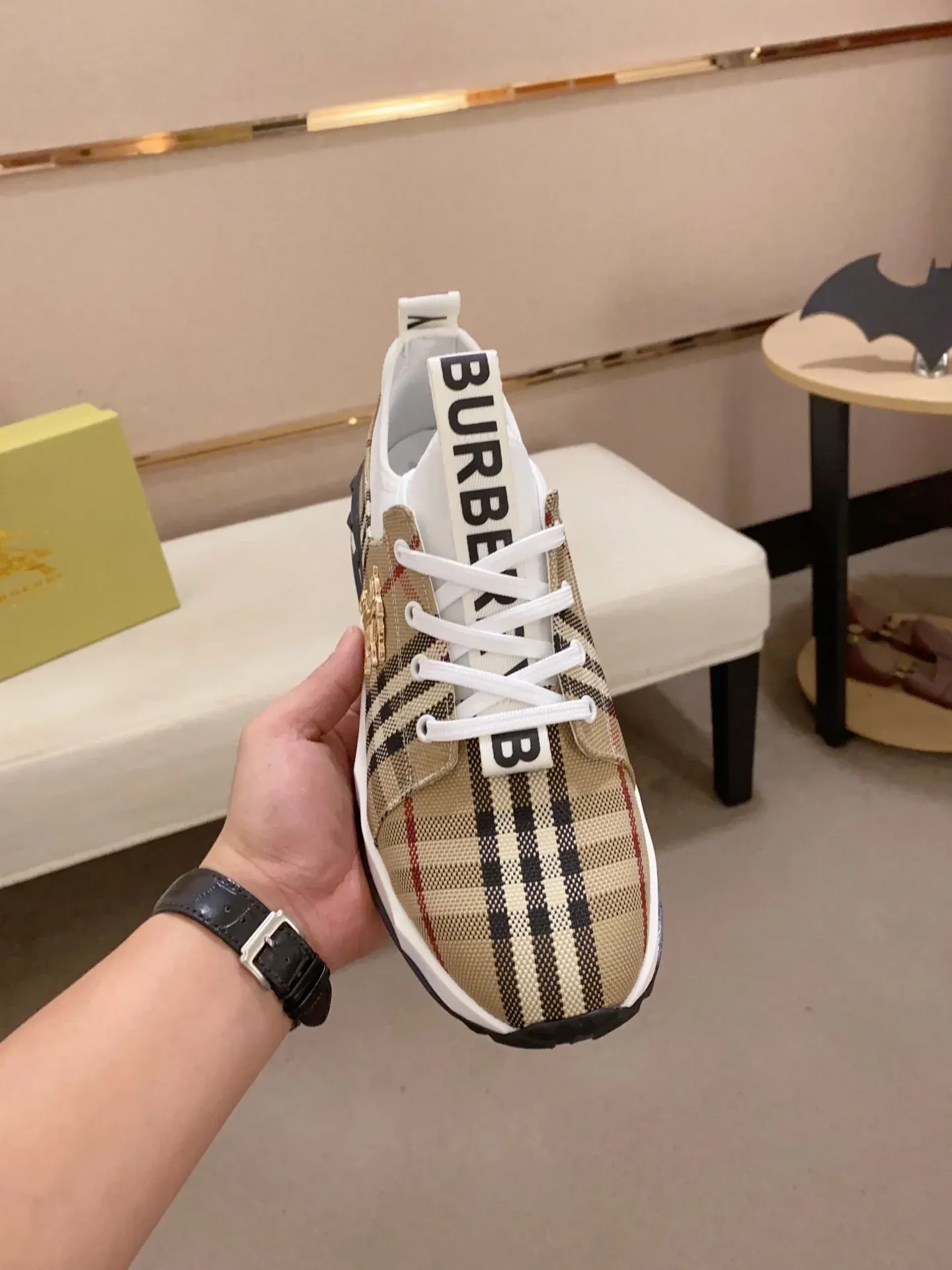 Trendy Classic Comfortable Sneakers