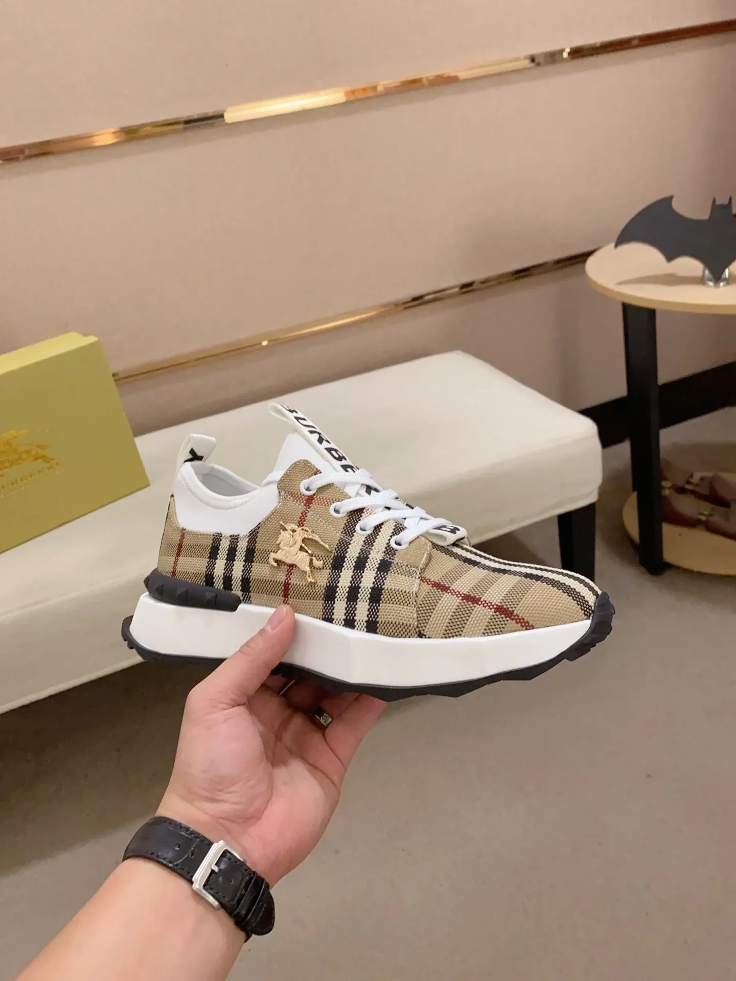 Trendy Classic Comfortable Sneakers