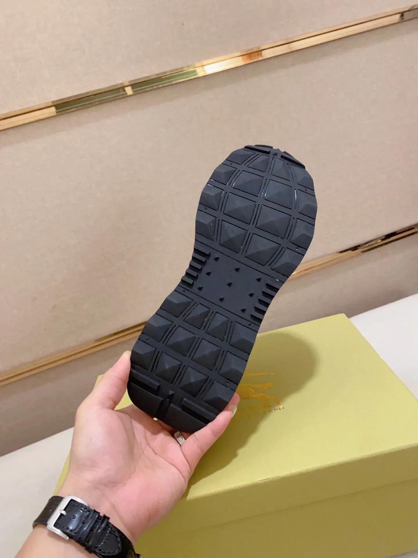 Trendy Classic Comfortable Sneakers