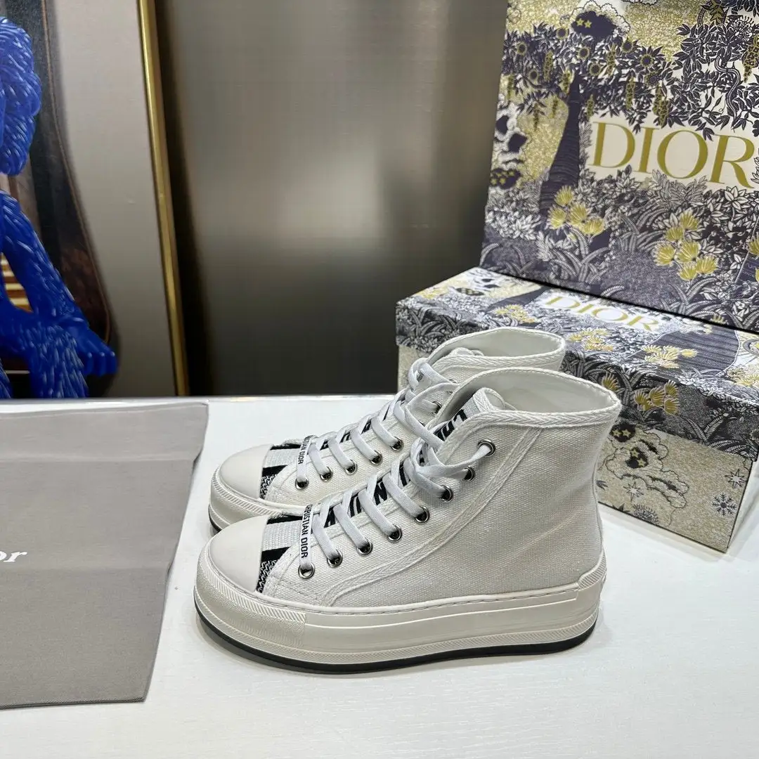 Fashion new high top casual sports shoes