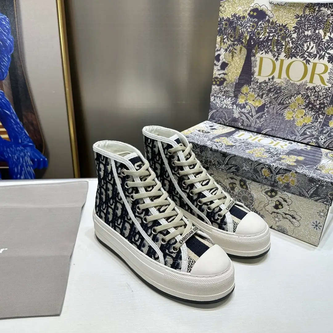 Fashion new high top casual sports shoes