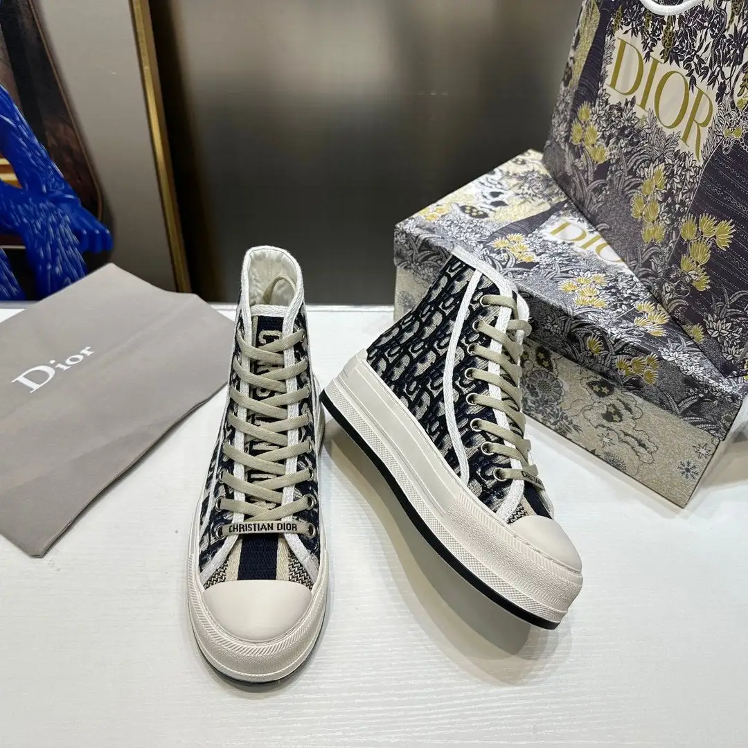 Fashion new high top casual sports shoes