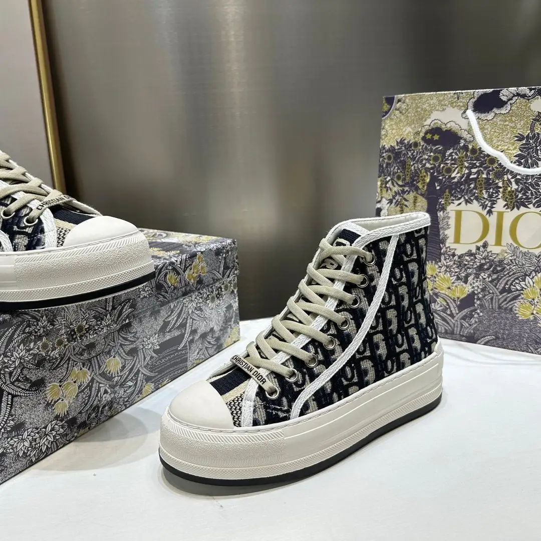 Fashion new high top casual sports shoes