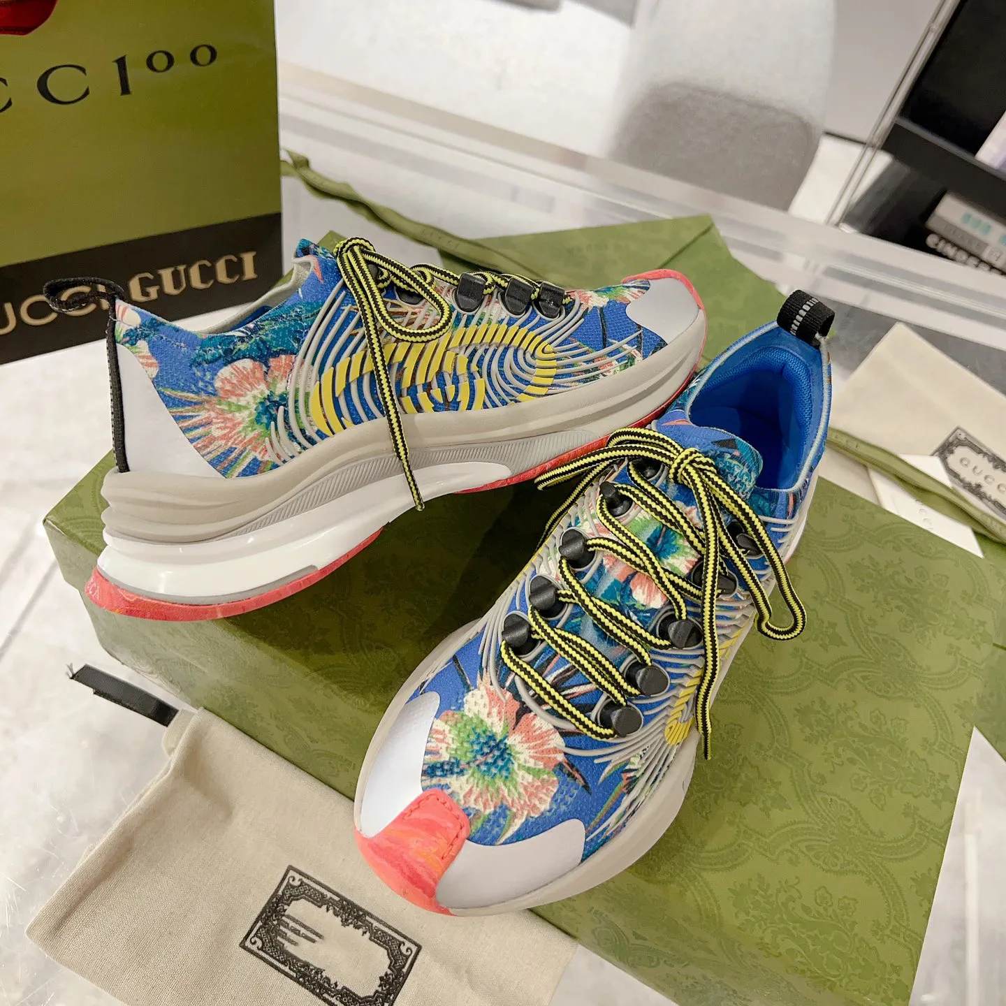 fashion patterned rubber sole sneakers