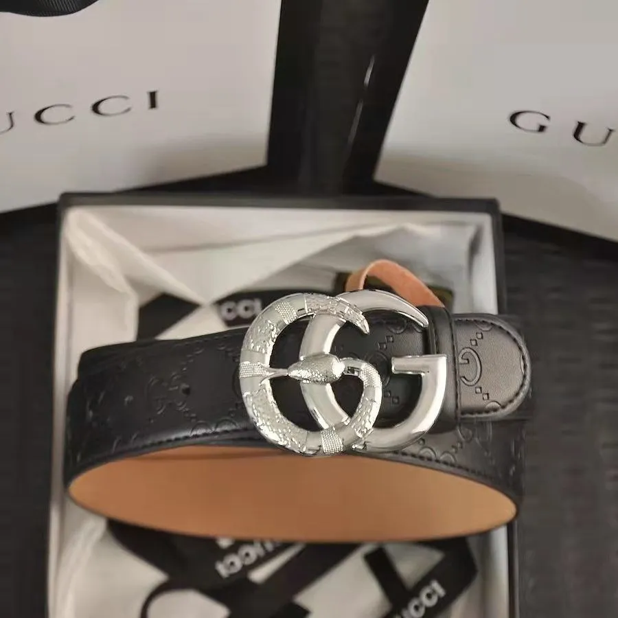 Fashionable and versatile waist strap