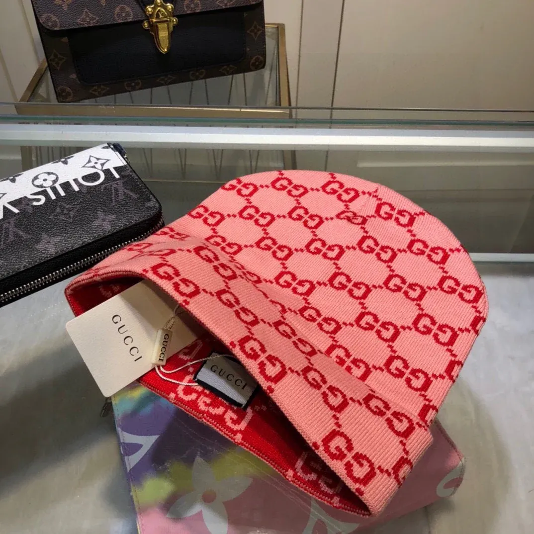 Autumn and Winter Fashion Versatile Knitted Cap