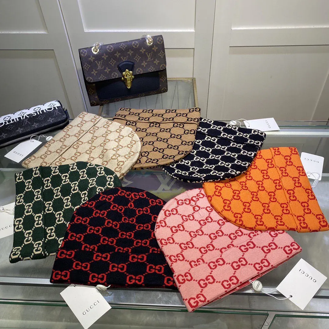 Autumn and Winter Fashion Versatile Knitted Cap