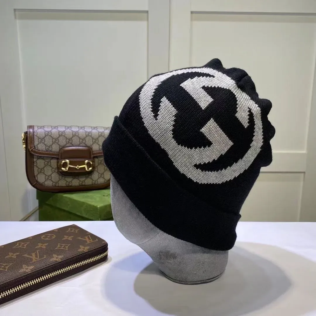 New Fashion Classic Versatile Knitted Hat