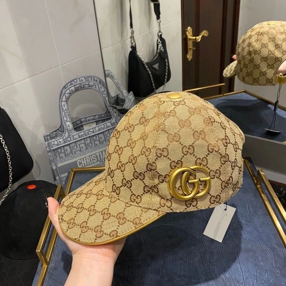 Baseball cap old flower alphabet casual sunshade cap