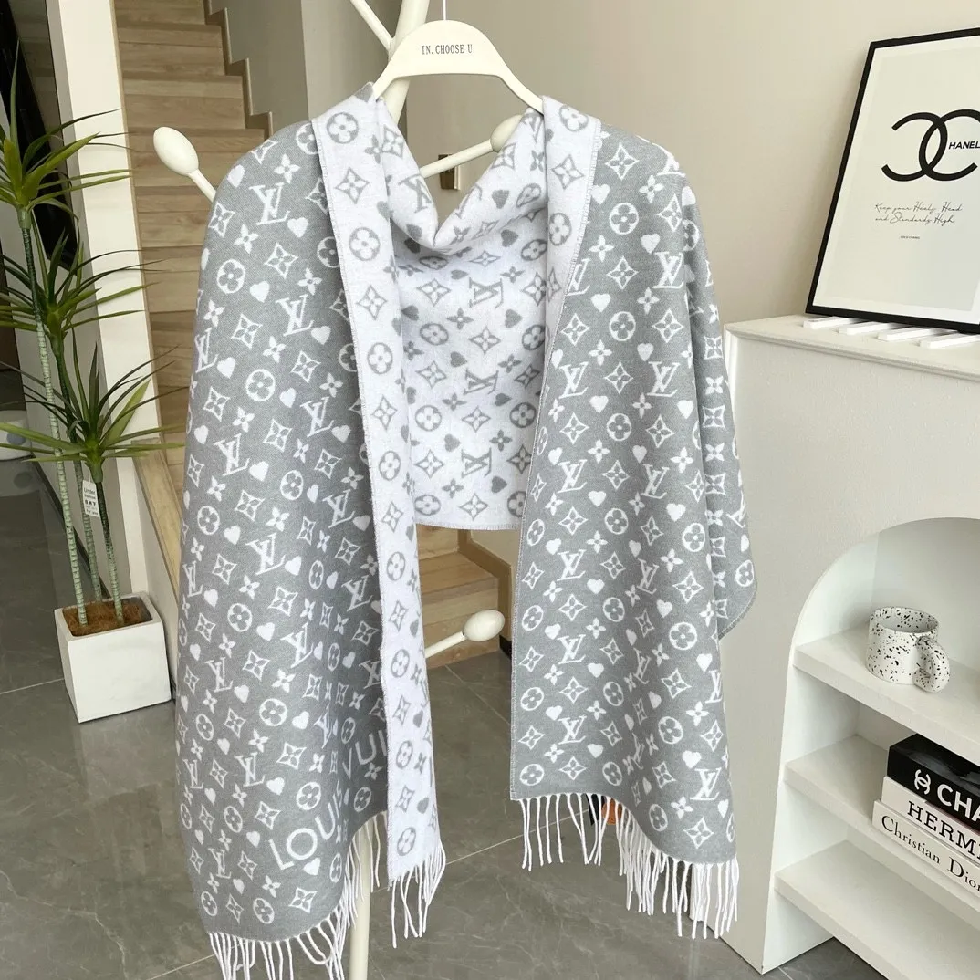 Fashionable Long scarf