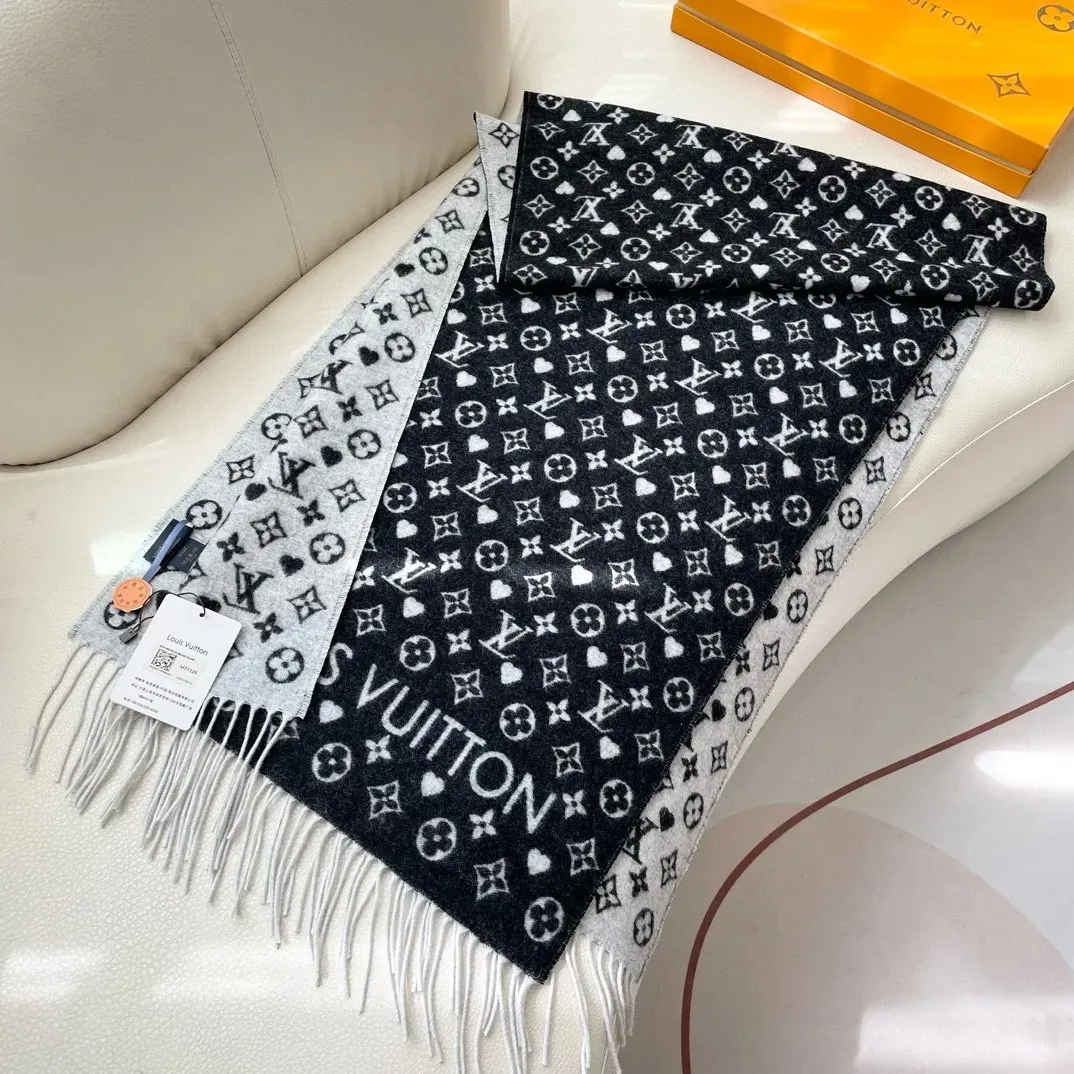 Fashionable Long scarf
