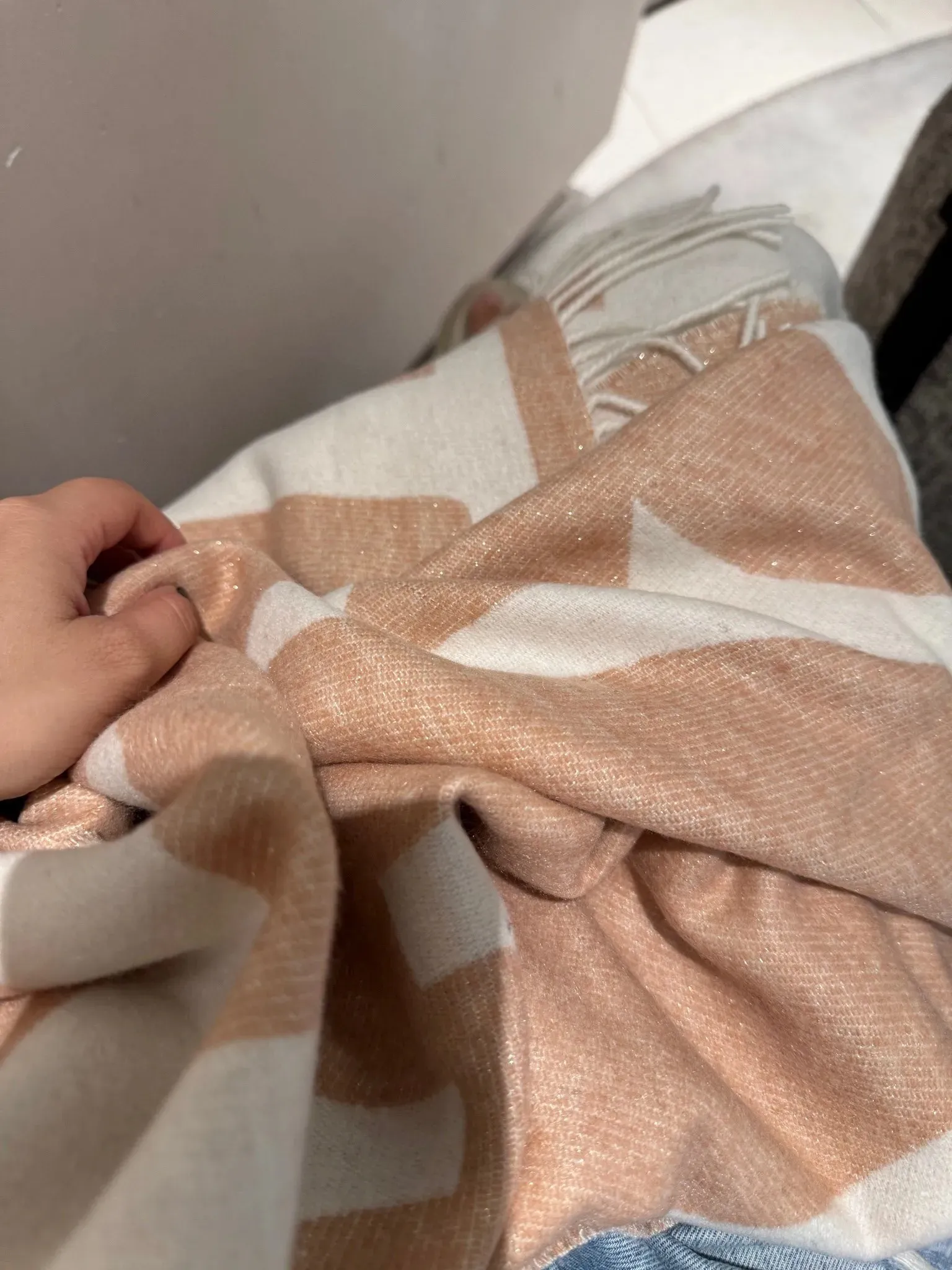 Elegant Lightweight Scarf