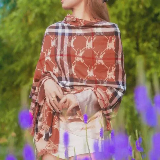 Luxurious Versatile Scarf