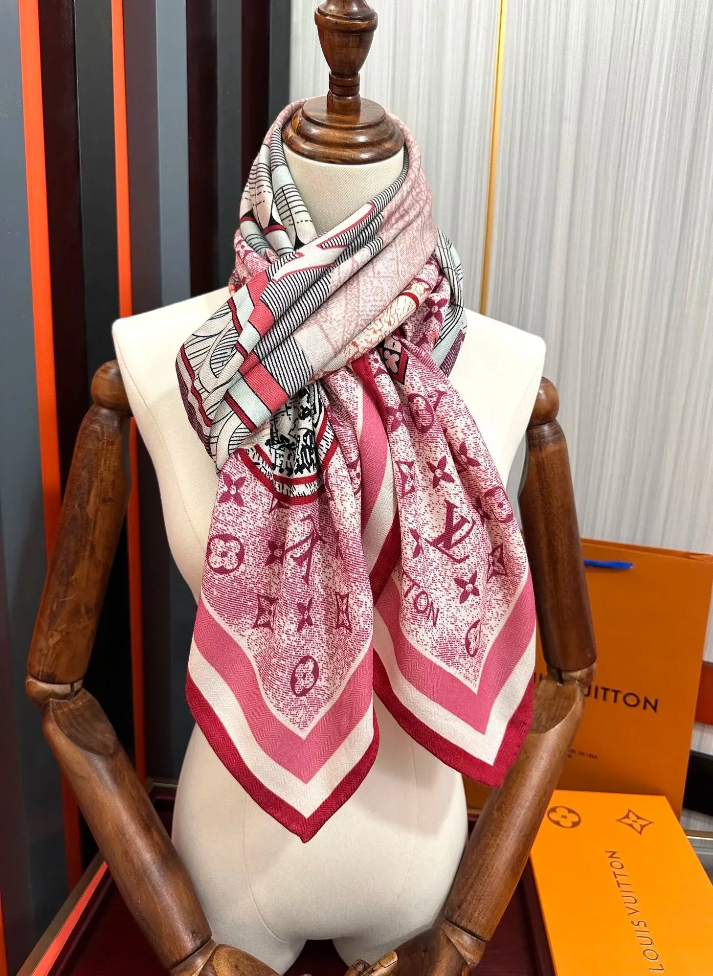 new arrival scarf