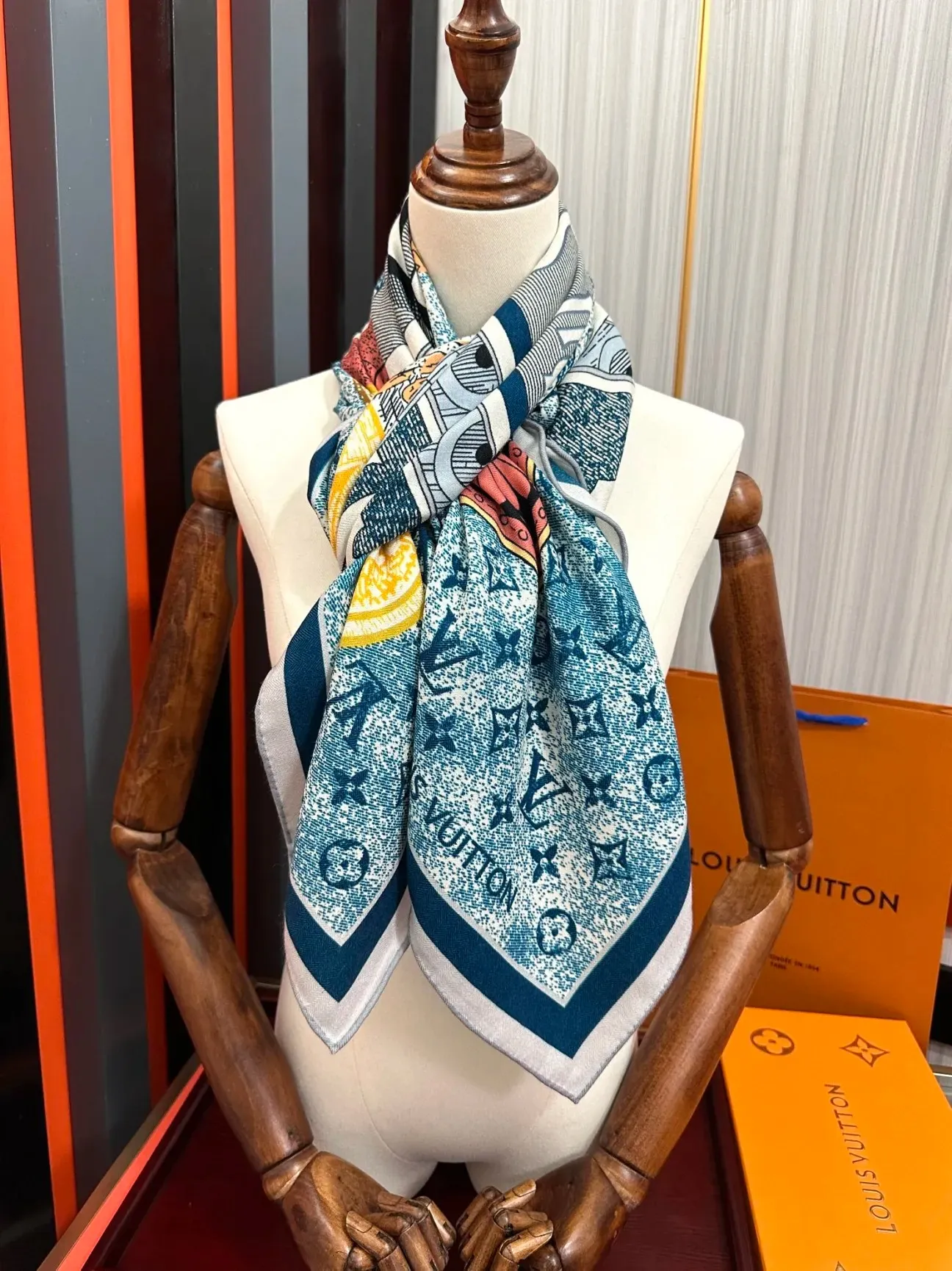 new arrival scarf