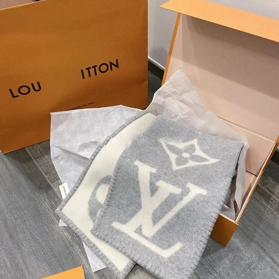 Fashion cashmere scarf