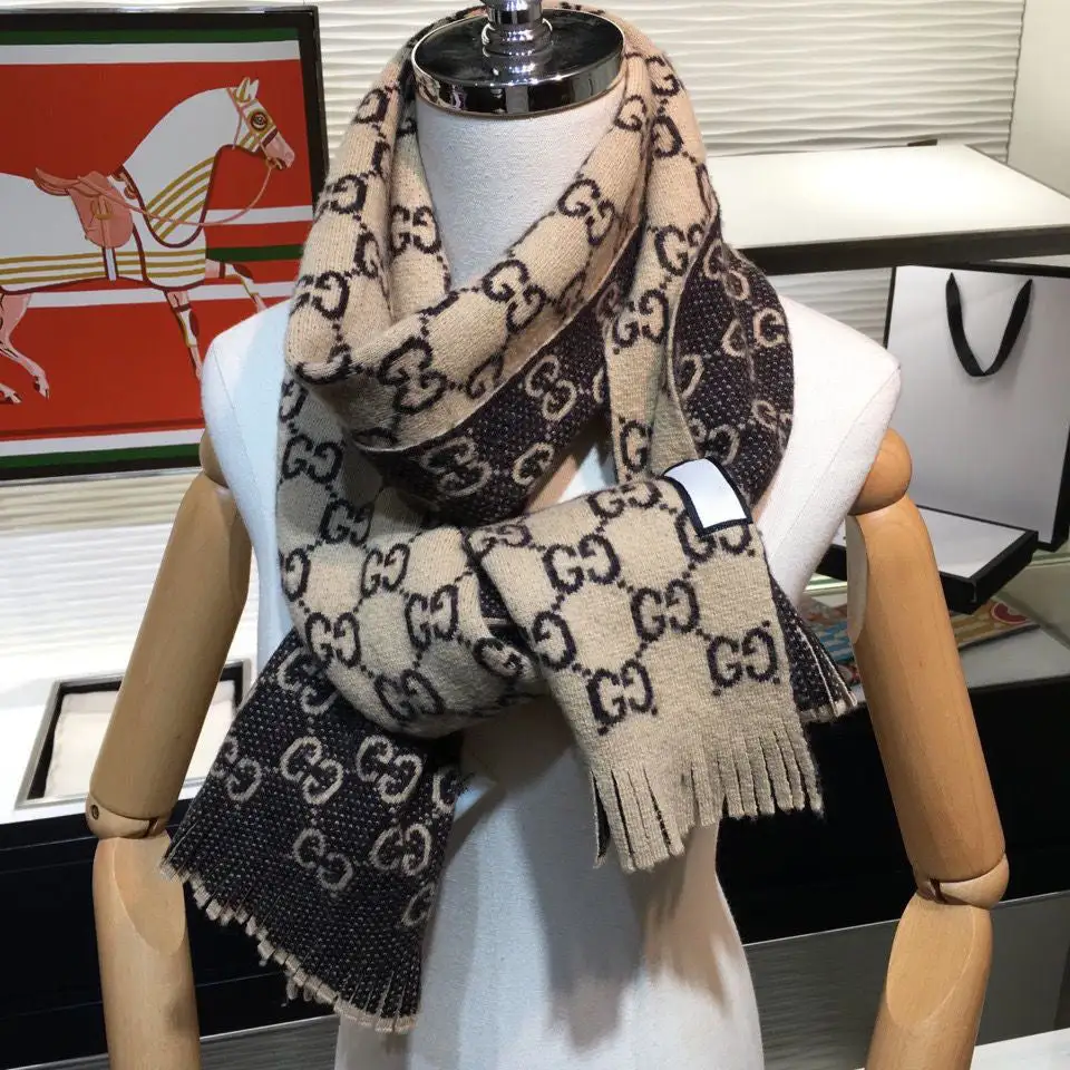 Fashion and versatile couple scarf