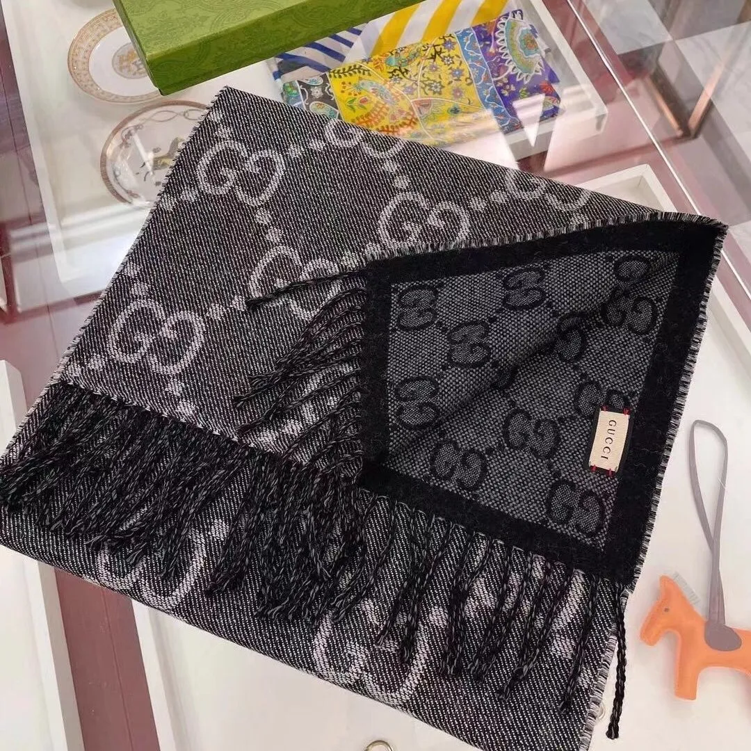 Fashion and versatile couple scarf