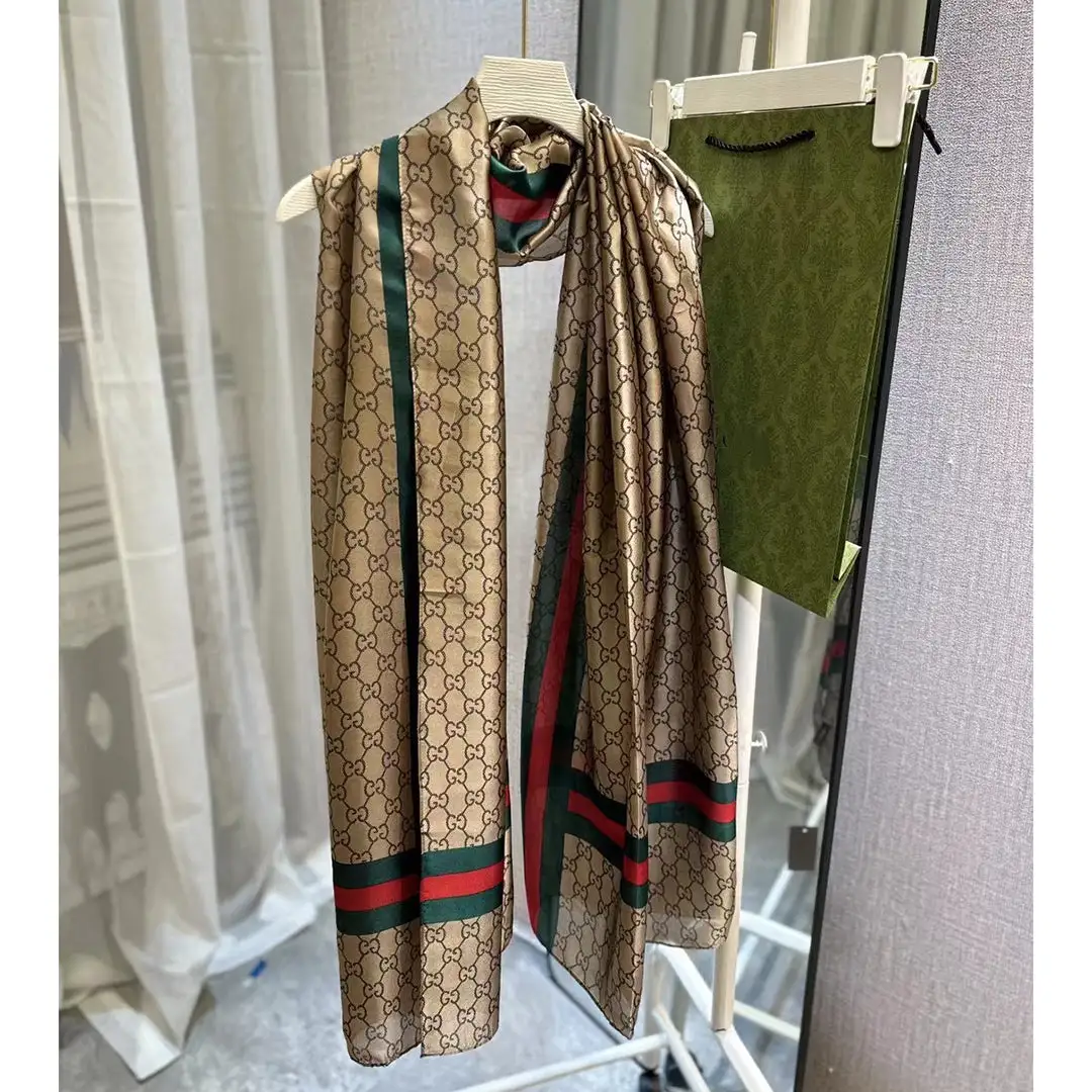 Fashion new silk scarf