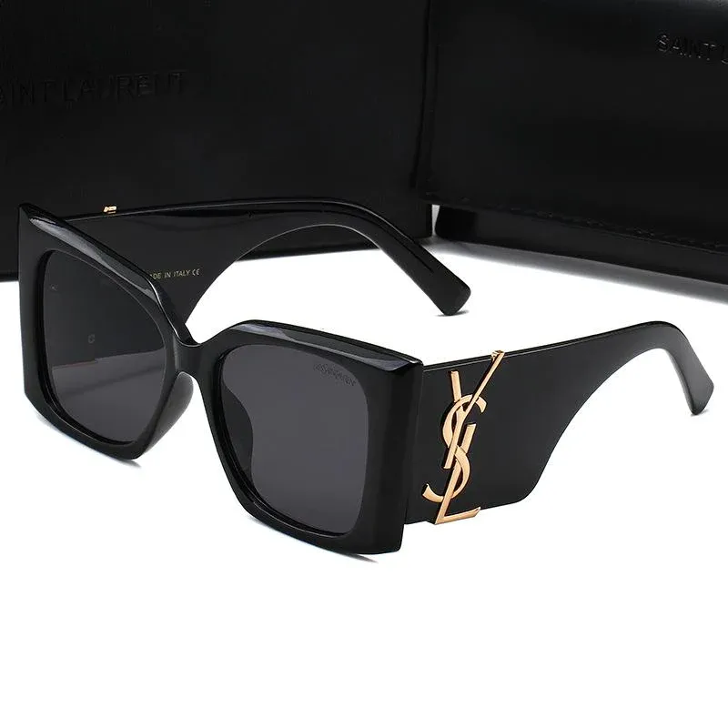 Fashionable And Versatile Square Frame Sunglasses