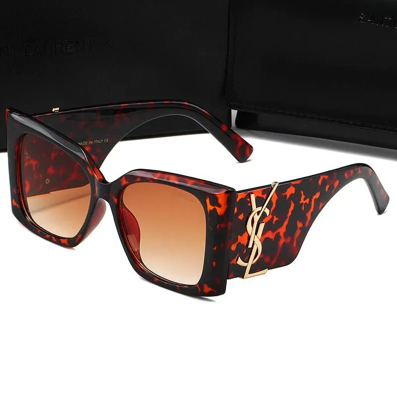 Fashionable And Versatile Square Frame Sunglasses
