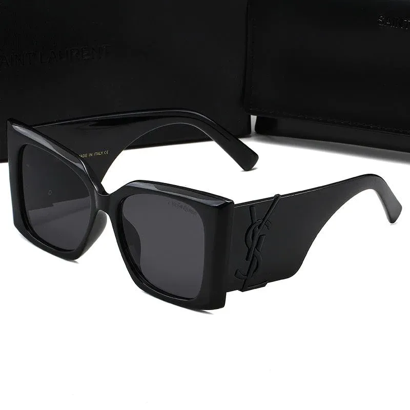 Fashionable And Versatile Square Frame Sunglasses