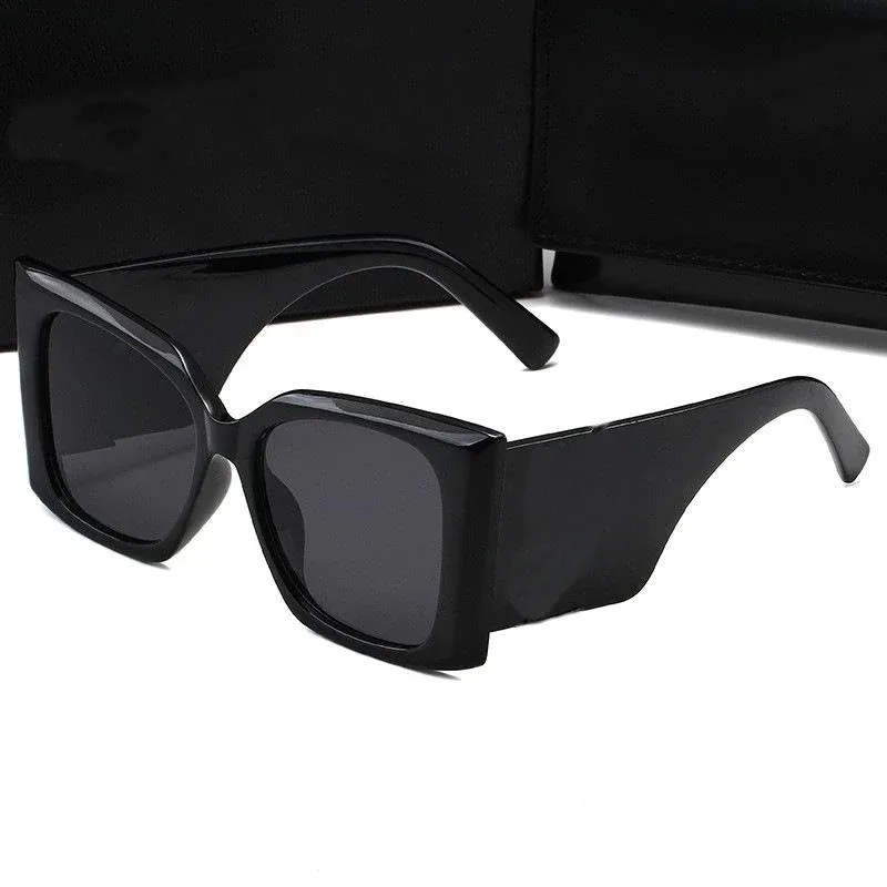 Fashionable And Versatile Square Frame Sunglasses