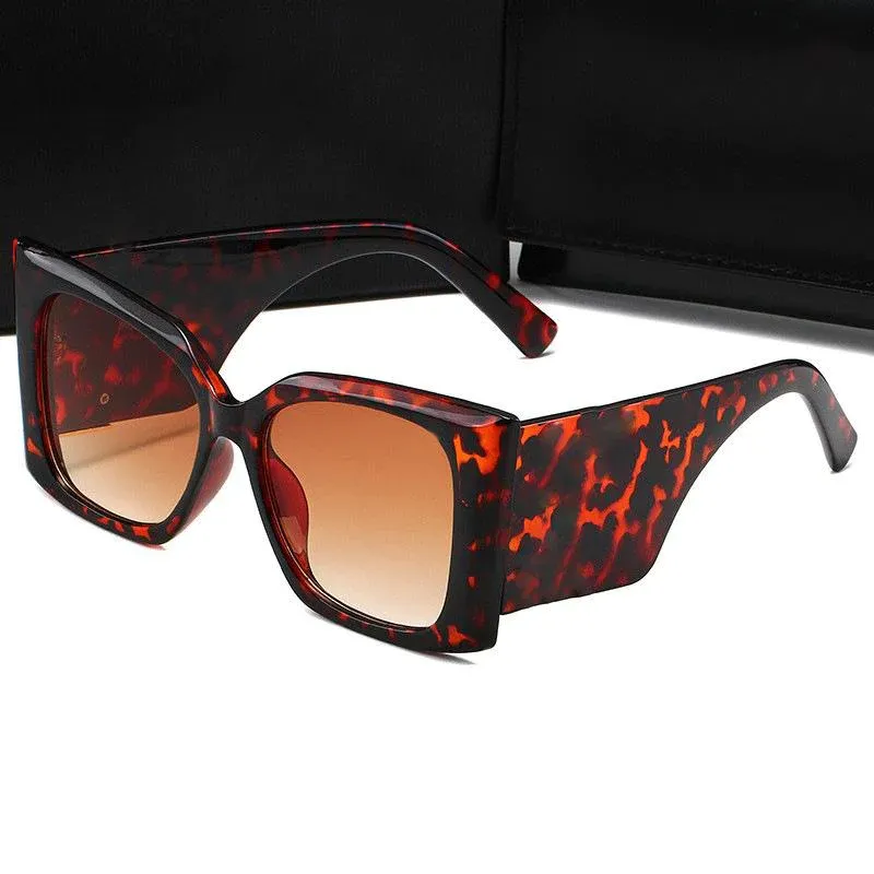 Fashionable And Versatile Square Frame Sunglasses