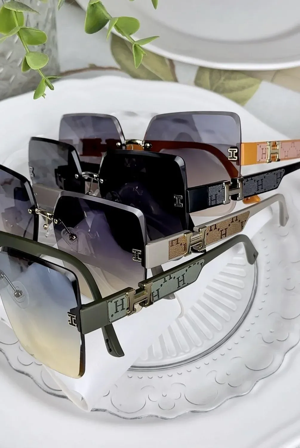 New Sunglasses Women's Frameless Anti-ultraviolet Gradient Two-color Sunglasses