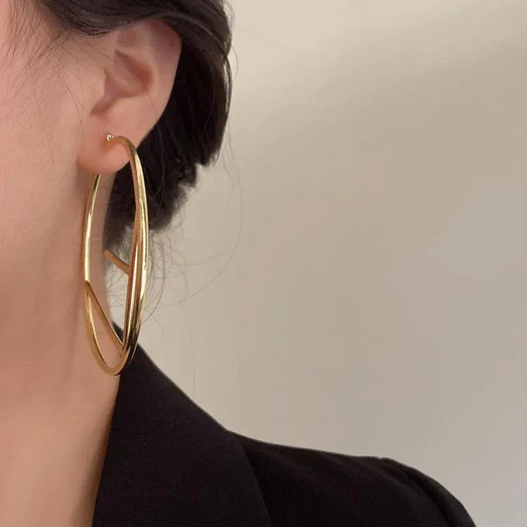 Personality Big Circle Letter Earrings