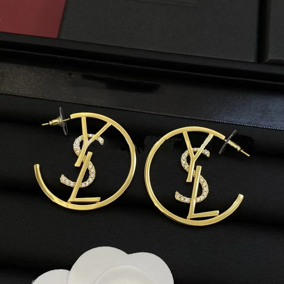 New Fashion Versatile Letter Earrings