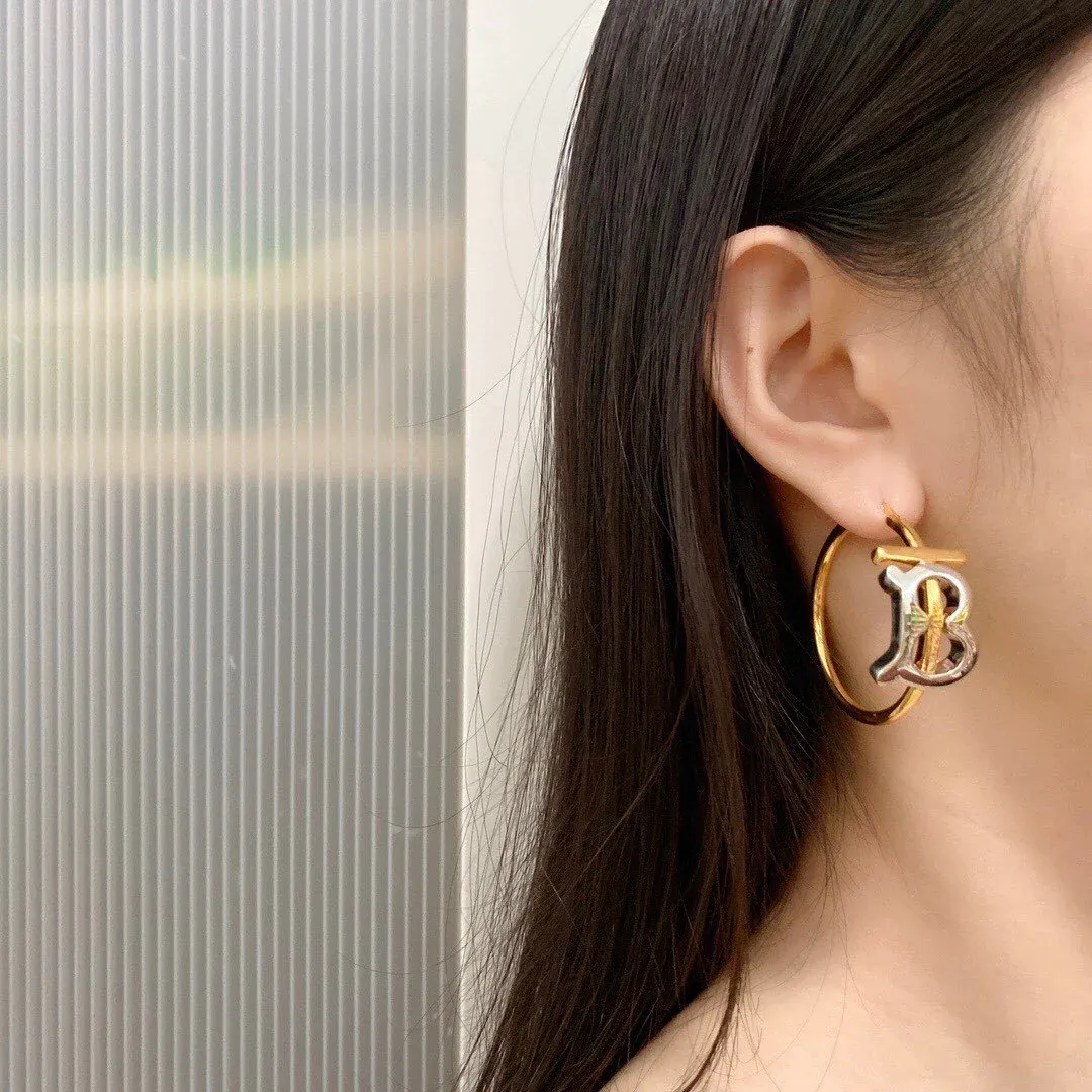 New Fashion Versatile Earrings