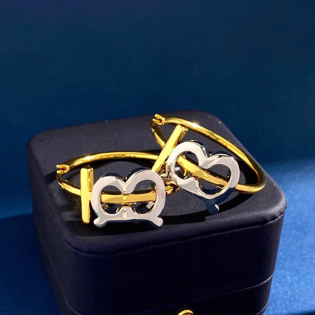 New Fashion Versatile Earrings