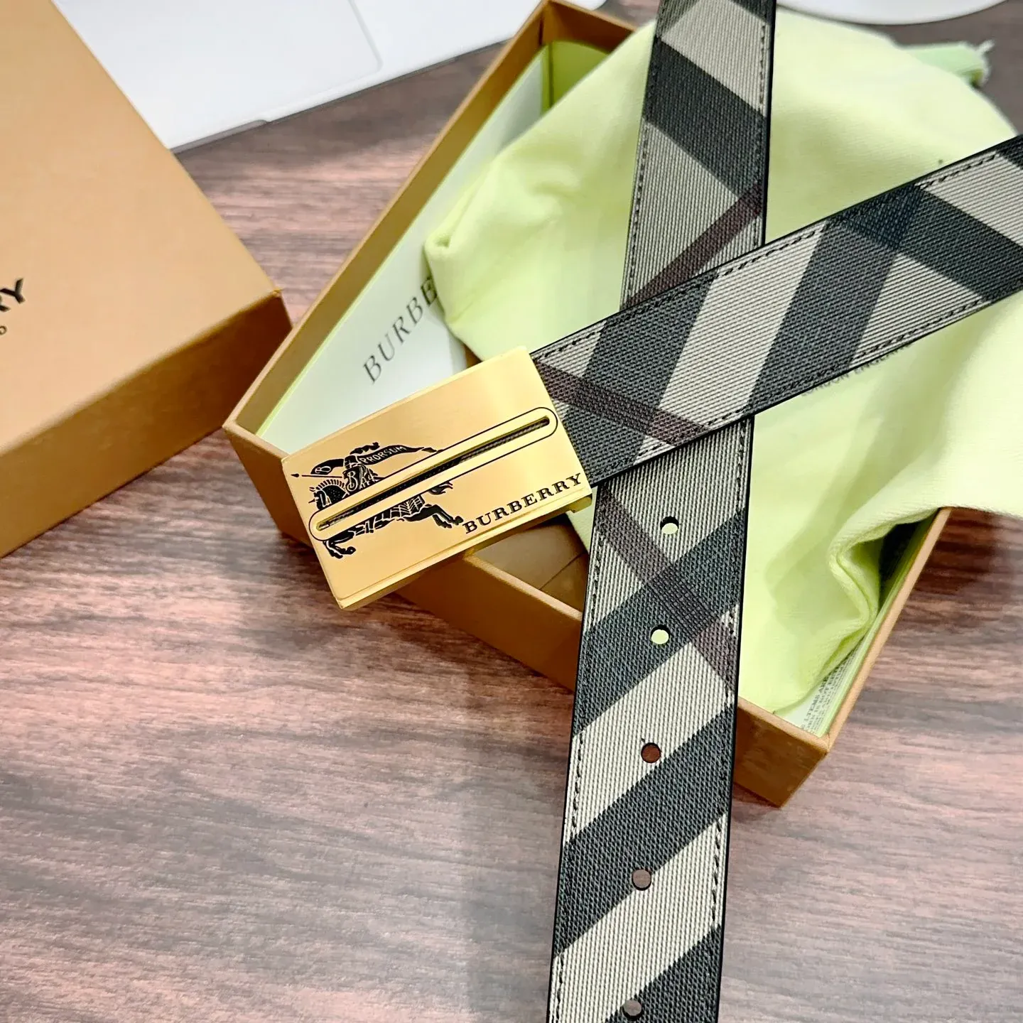 New fashion 3.5cm width belt