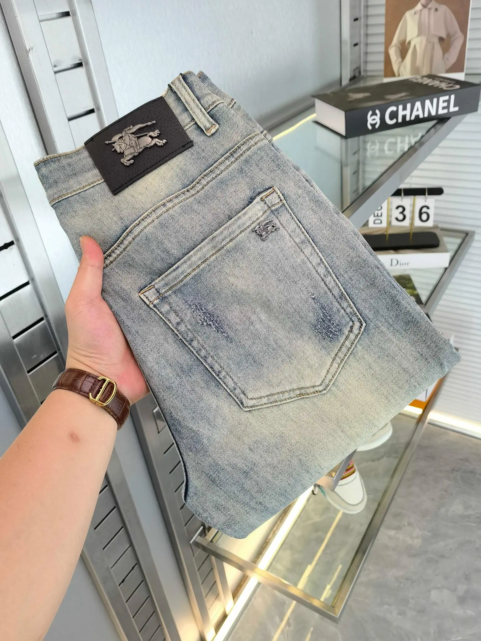 Straight denim shorts