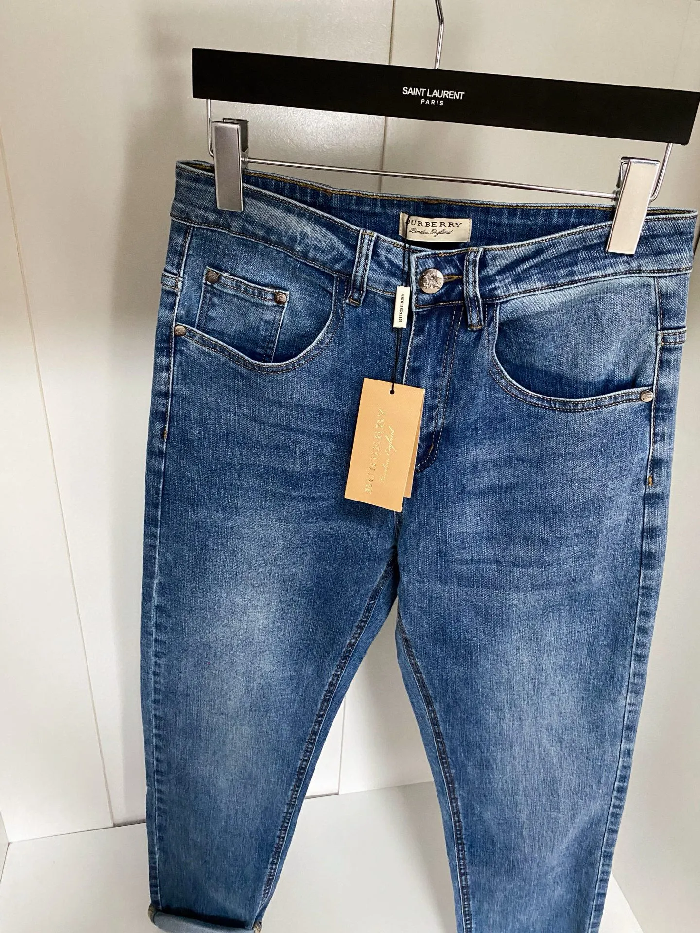 Classic New Jeans For Spring and Summer