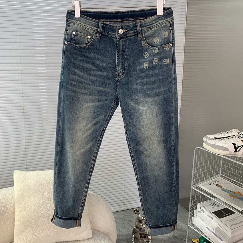 New Fashion Versatile Thin Jeans