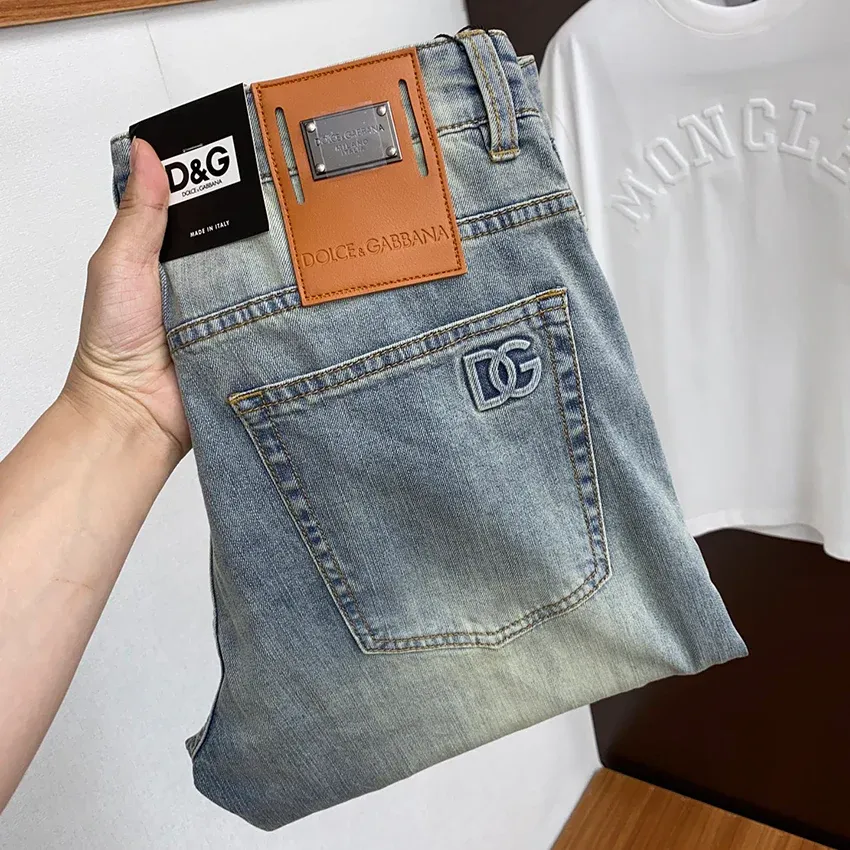 New Fashion Versatile Thin Jeans